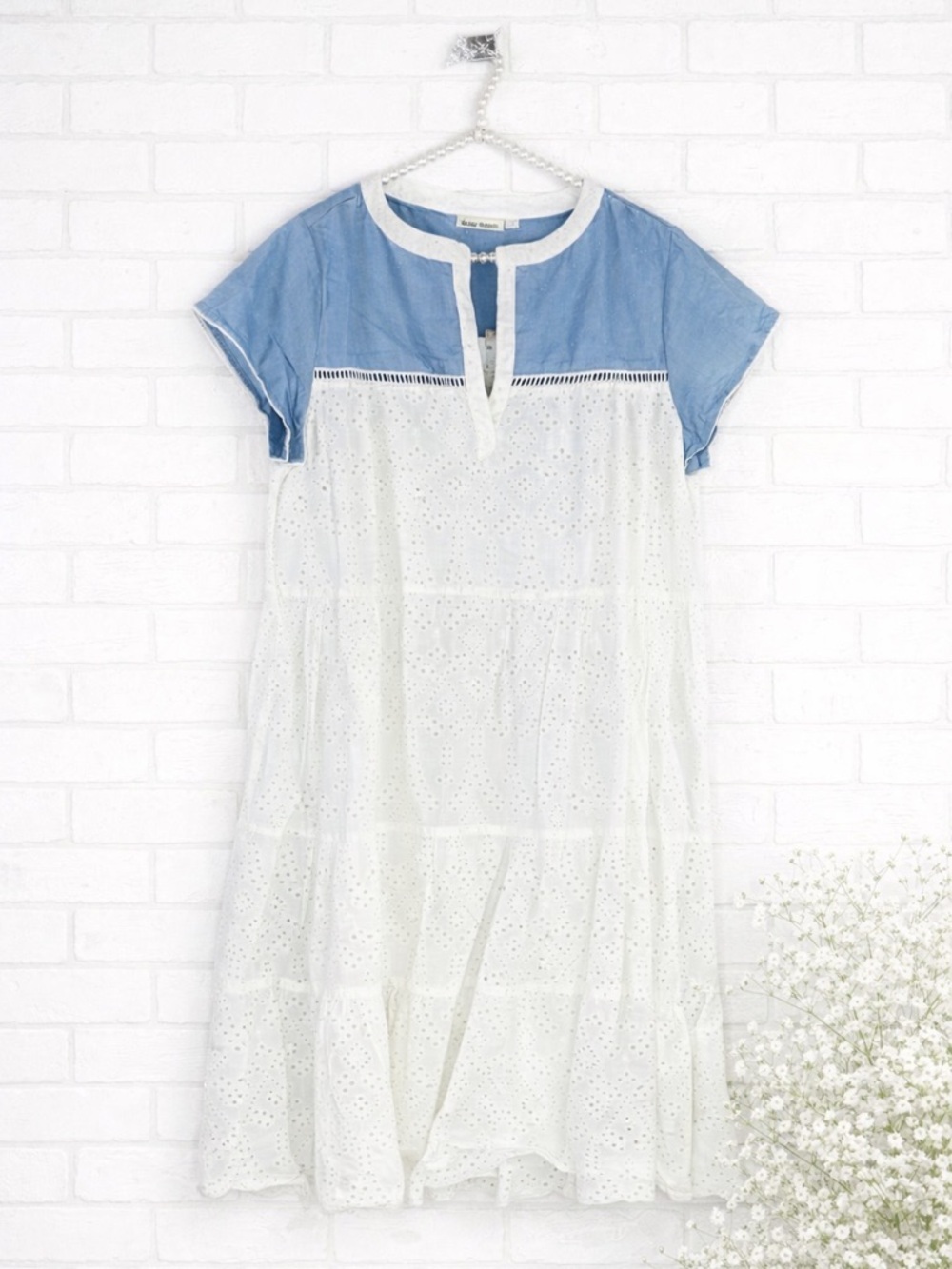 Roller Rabbit NWT Pamela Aster Eyelet Shift Dress Size M - Picture 2 of 15